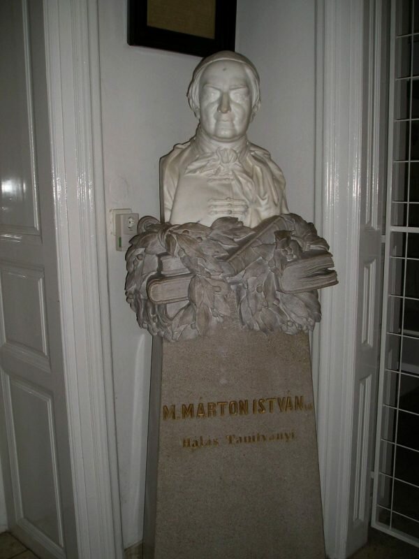 Statue de Márton István Mándi